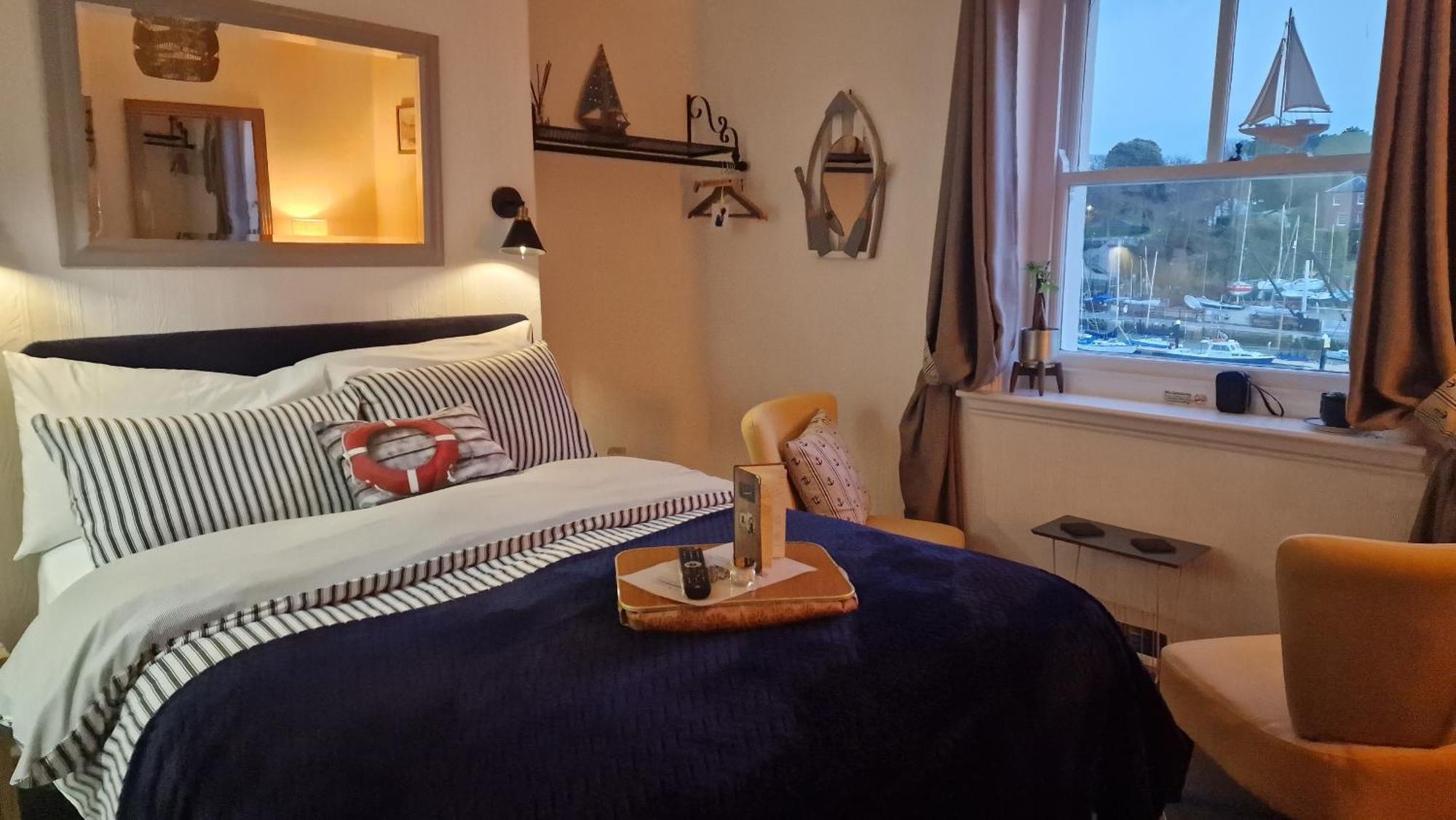 The Ocean Guest House Уеймут Екстериор снимка