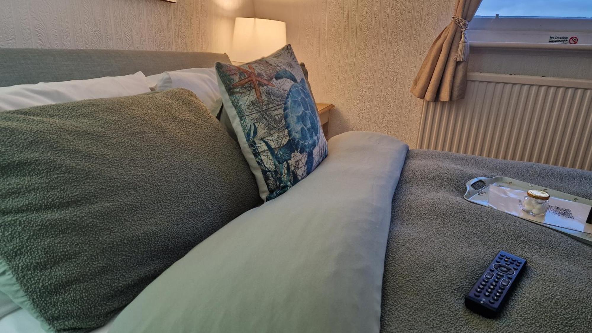 The Ocean Guest House Уеймут Екстериор снимка