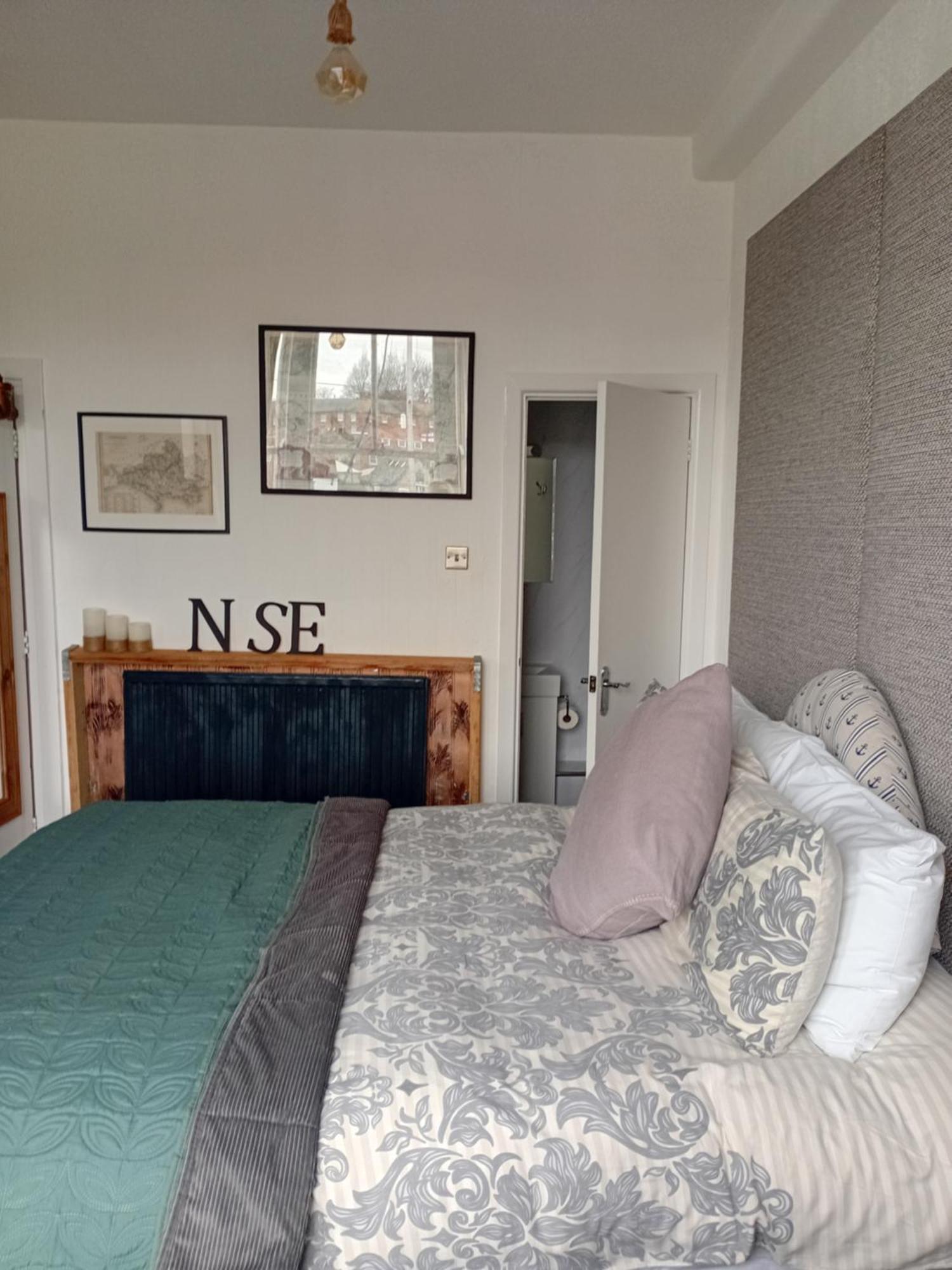 The Ocean Guest House Уеймут Екстериор снимка